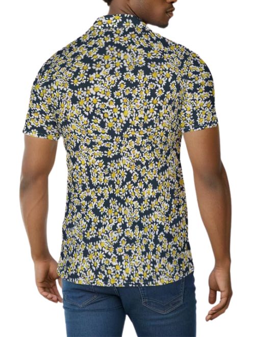 Daisies Short Sleeve Button Up